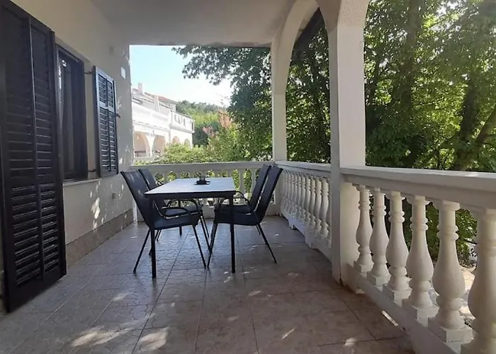 Rupena Casa de Férias